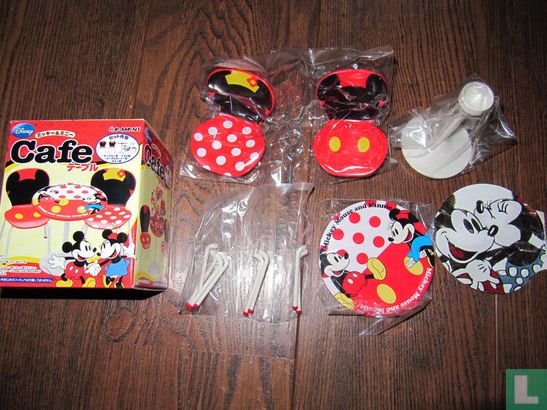 Mickey and Minnie Cafe table set    - Image 1