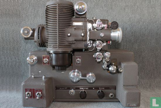 Filmo Sound Model 601 - Bild 2