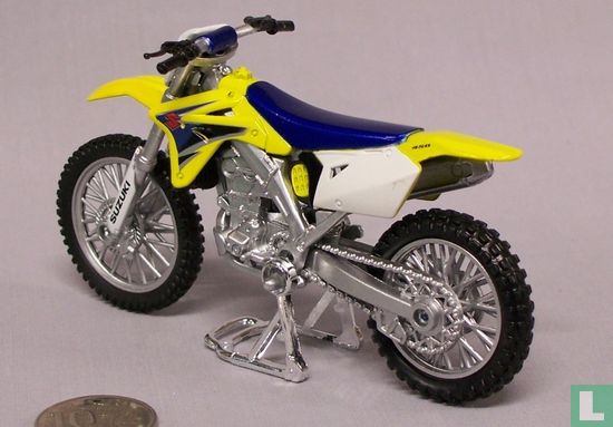 Suzuki RM-Z450 - Image 2
