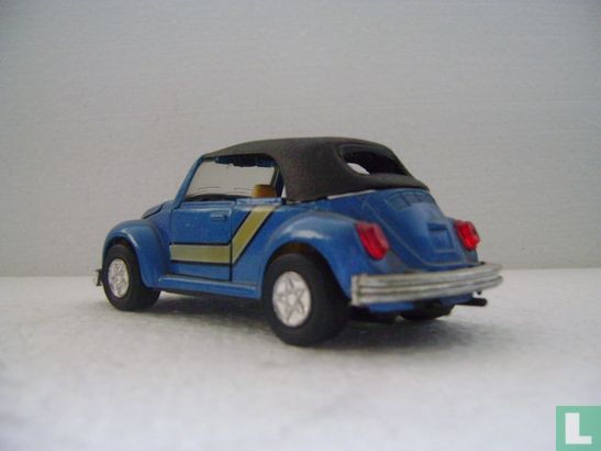 VW Beetle Cabriolet - Image 3