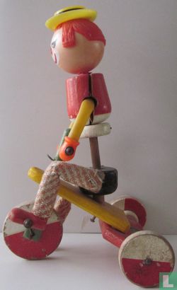 Clown on tricycle - Image 3