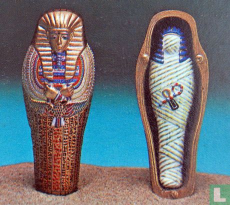 Sarcophagus with a mummy - Image 2