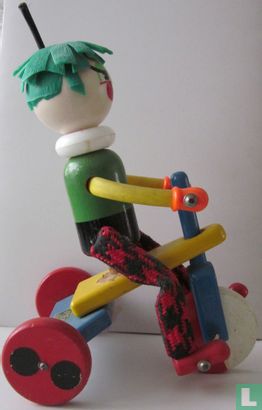 Clown on tricycle - Image 2