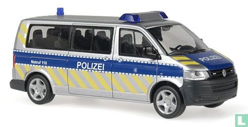 Volkswagen Transporter T5 Multivan 'Autobahnpolizei Hessen'