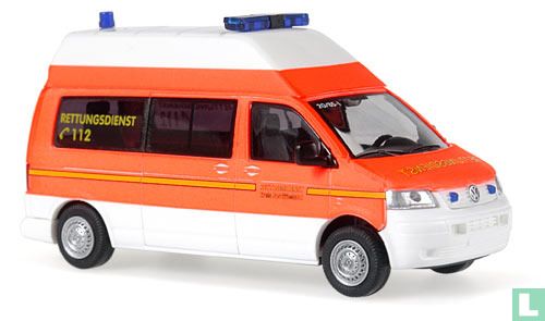 Volkswagen Transporter T5 Multivan 'Rettungsdienst Nordfriesland'