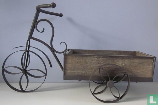 Tricycle avec benne arrière - Image 1
