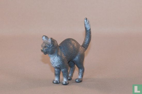 High back gray cat - Image 2