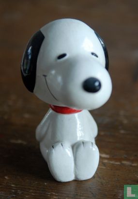 Snoopy bobblehead sitting - Image 1