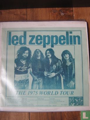 the 1975 world tour - Image 1
