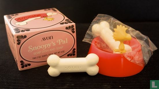 Snoopy's pal soap dish & soap - Image 2