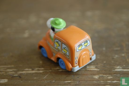 Snoopy Bus - Image 2