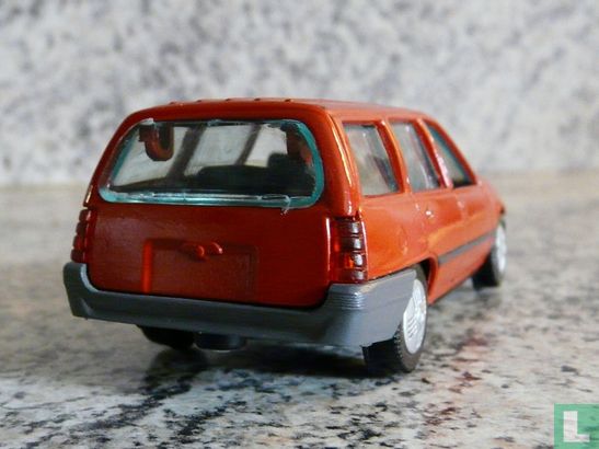Opel Kadett GL Caravan - Afbeelding 3