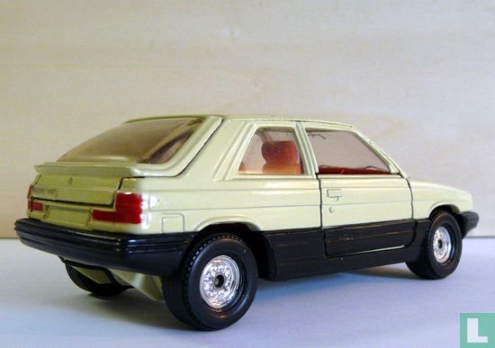 Renault 11 GTL - Image 2