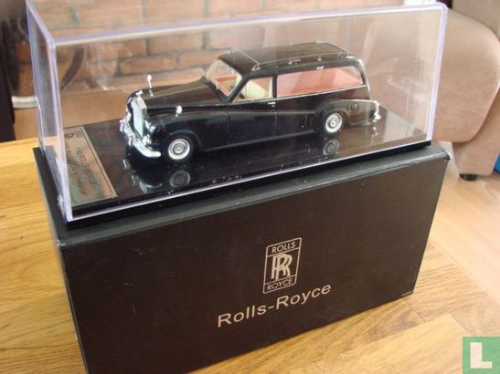 Rolls-Royce Phantom V Hearse - Image 1