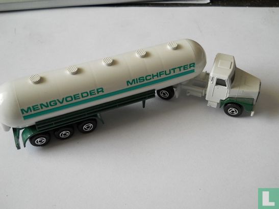 Volvo Tankwagen "Mengvoeder Mischfutter'