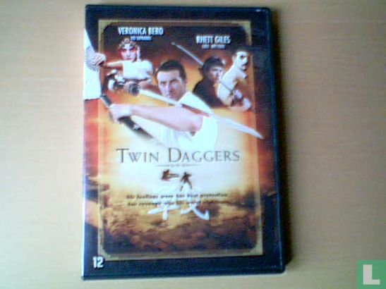 Twin Daggers - Afbeelding 1