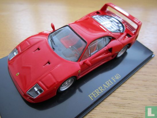 Ferrari F40 - Bild 1