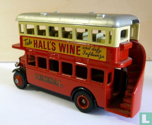 AEC Regent DD Bus 'Hall's Wine' - Afbeelding 3