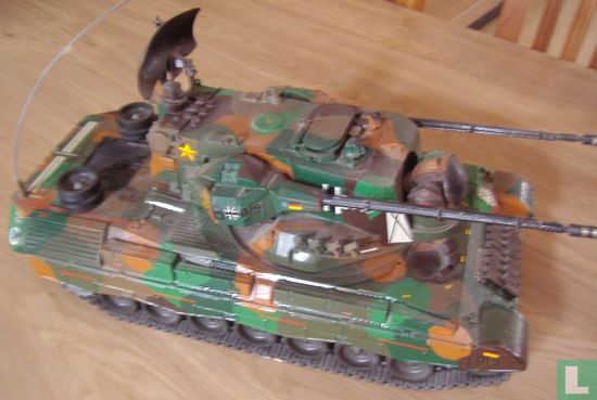 Leopard Anti-Aircraft Tank (flackpantzer) - Afbeelding 2
