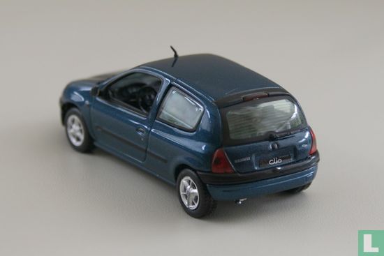 Renault Clio - Image 3