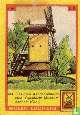 Gesloten standaardmolen Ned. Openlucht Museum Arnhem (Gld.)
