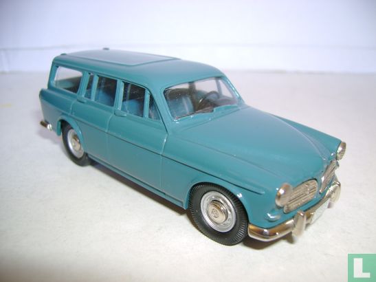 Volvo 121 Estate - Image 1