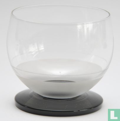Allround Bourgogneglas 67 mm blank-zwart gematteerd - Afbeelding 1