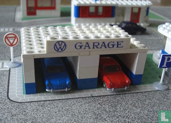 Lego 306-2 VW Garage - Image 2