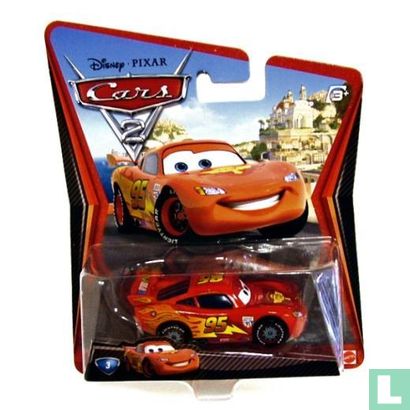 Cars 2: Lightning McQueen with racing wheels