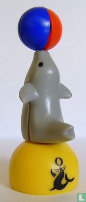 Zeehond op gele bal - Afbeelding 1