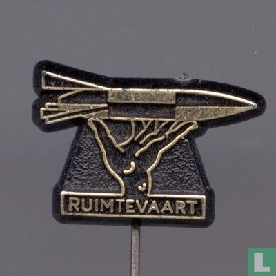 Ruimtevaart (hand with model rocket) [gold on black]