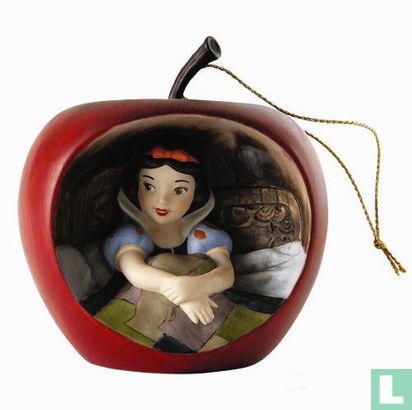 WDCC Snow White Apple Ornament