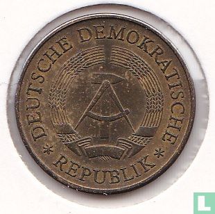 DDR 20 pfennig 1982 - Afbeelding 2