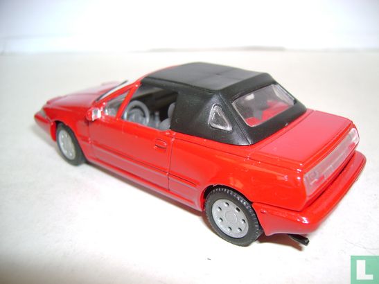 Volvo 480 Cabriolet - Image 2