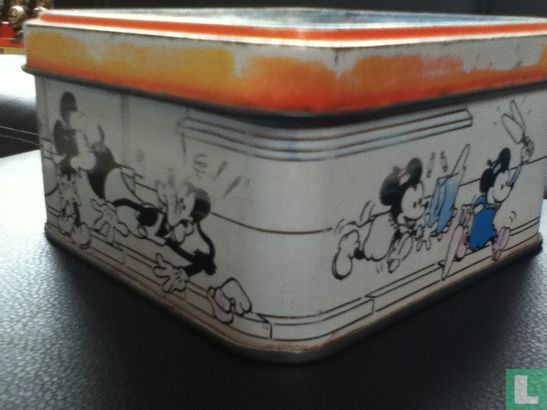 Mickey Mouse, Goofy, Minnie en de kids - Afbeelding 3