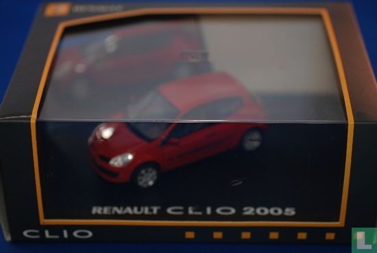 Renault Clio - Image 2