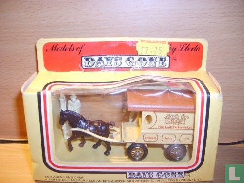 Horse drawn Delivery Van 'Fine Lady Bakeries' - Bild 1