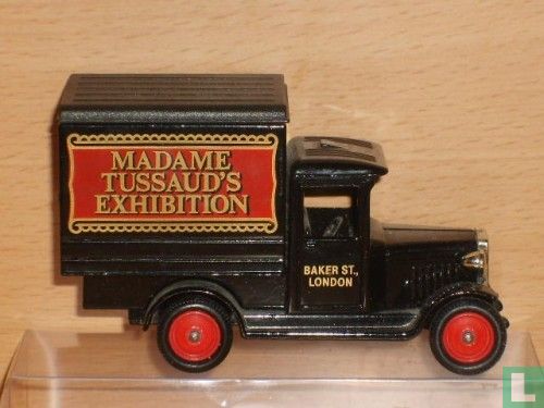 Chevrolet Box Van 'Madame Tussaud's Exhibition'