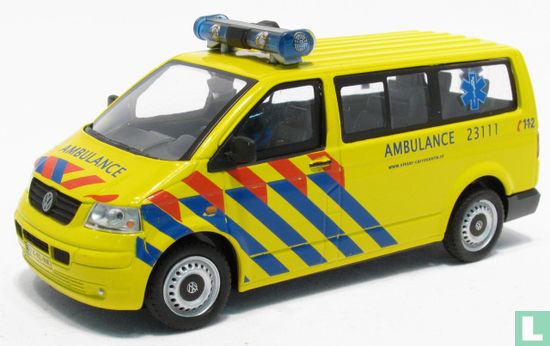 Volkswagen Transporter T5 Multivan Ambulance 
