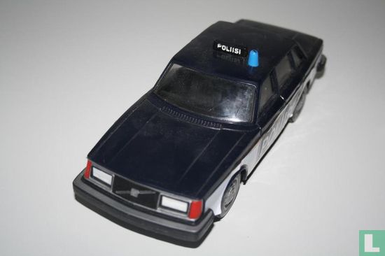 Volvo 244 GL Poliisi - Afbeelding 1