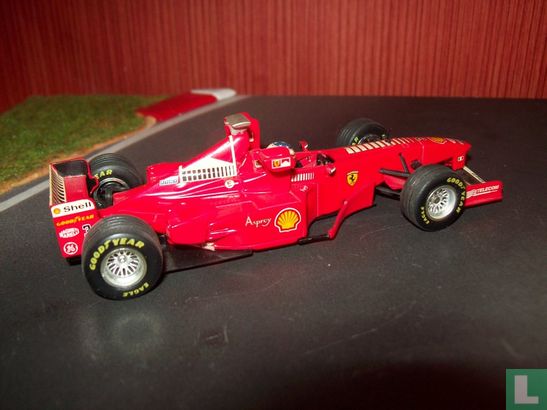 Ferrari F300 - Image 2