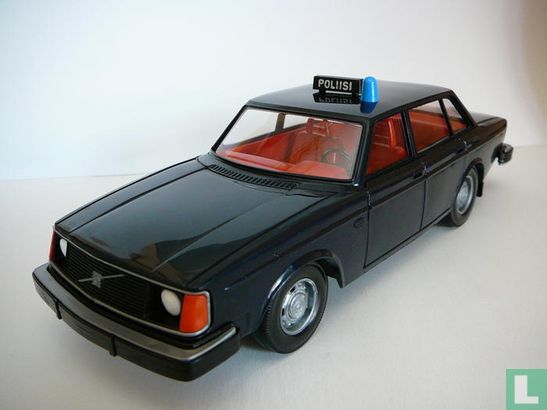 Volvo 244 DL Poliisi - Image 1