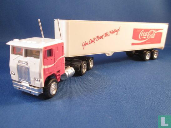 Freightliner COE 'Coca-Cola'