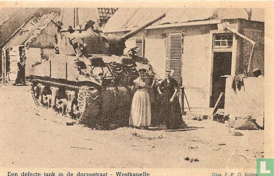 Defecte tank in de Dorpsstraat