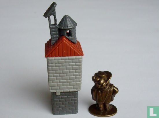 Musketeer with tower - Image 2