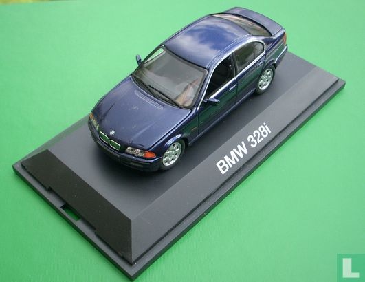 BMW 328i Sedan E46 - Afbeelding 1