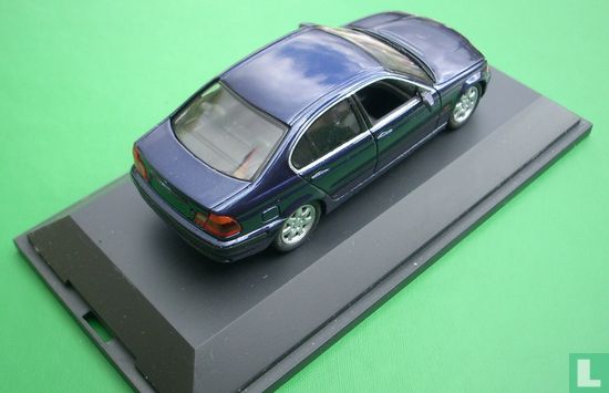 BMW 328i Sedan E46 - Afbeelding 2
