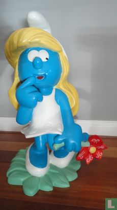 Smurfette with flower - Image 1