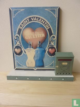 Valentine 2000 Mail Box