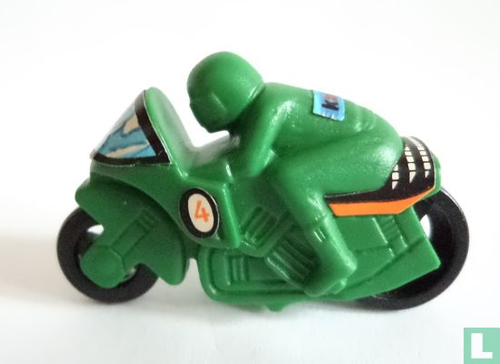 Motorcyclist (green)